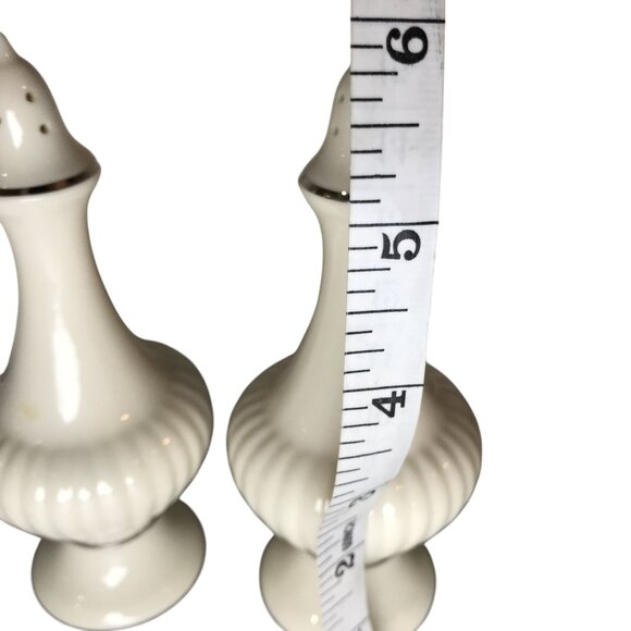 Lenox Porcelain Salt & Pepper Shakers With Heart Cutout Bowl - Picture 3 of 8